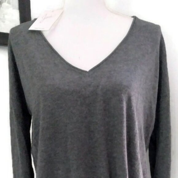 Joie V- neck Sweater - Picture 2 of 7